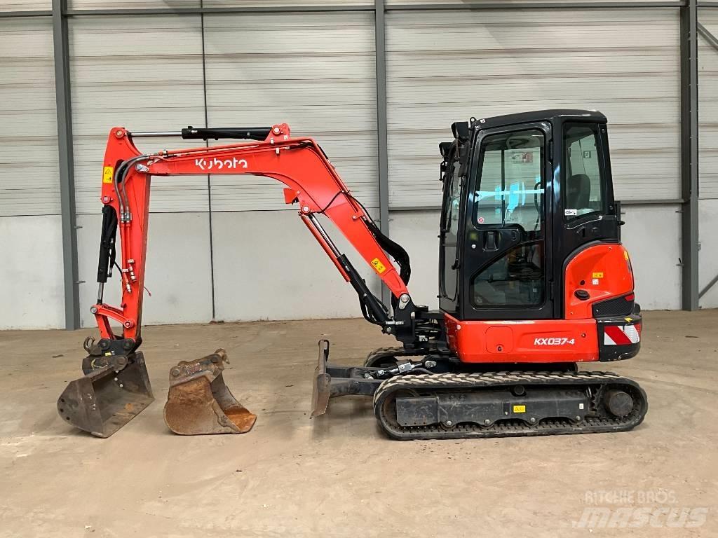 Kubota KX 037-4 Mini kotrók < 7t