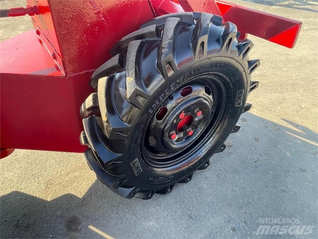 Weidemann 1302 Mini homlokrakodók