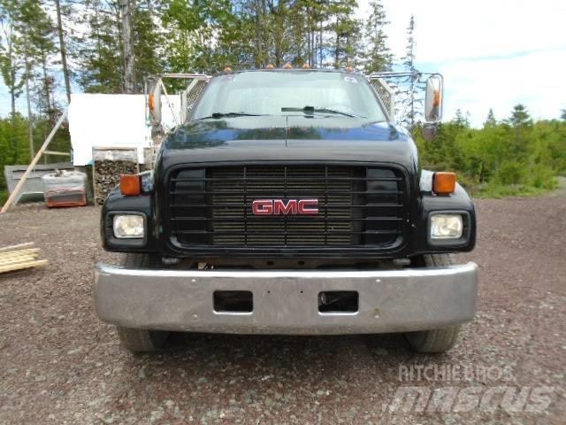 GMC C6500 Platós / Ponyvás teherautók