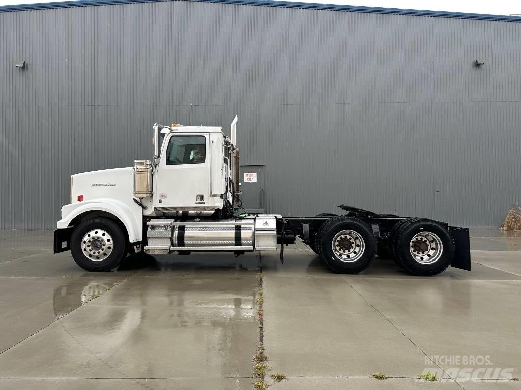 Western Star 4900 SF Nyergesvontatók