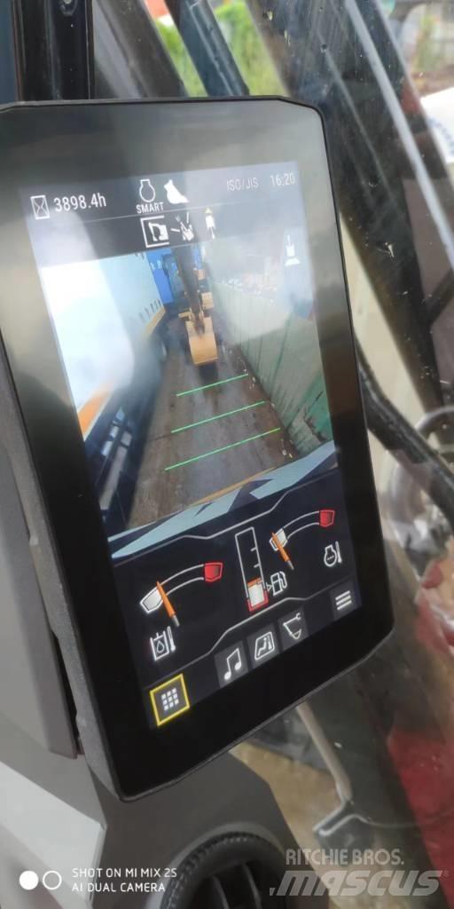 CAT 320 Lánctalpas kotrók