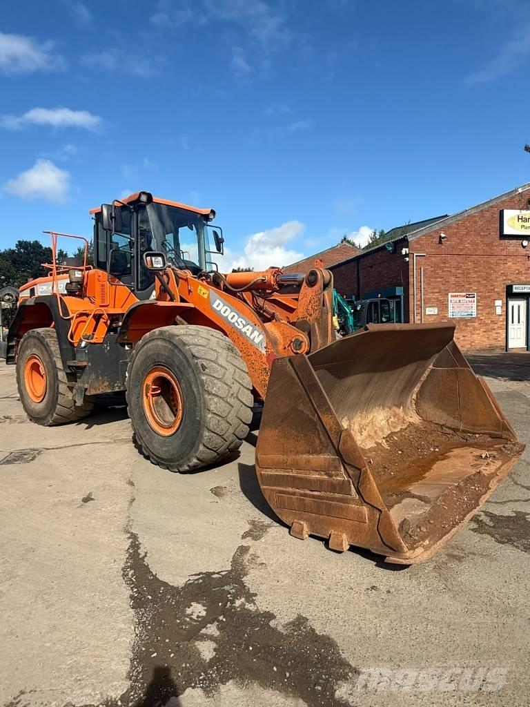 Doosan DL 450-5 Gumikerekes homlokrakodók