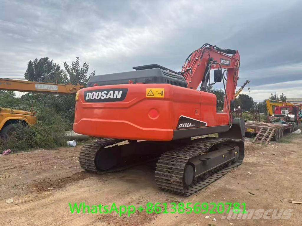 Doosan DX 225 Lánctalpas kotrók