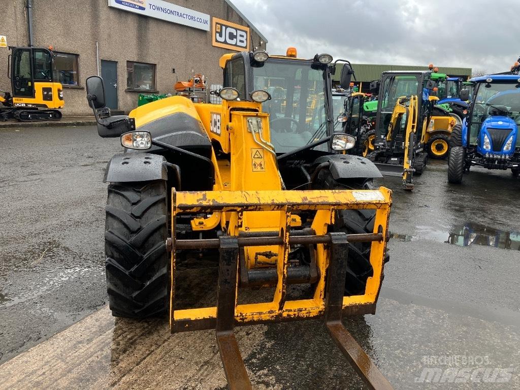 JCB 527-58 Agri Teleszkópos mezőgazdasági rakodók