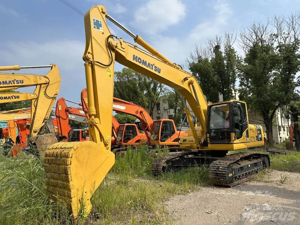 Komatsu PC240-8 Lánctalpas kotrók