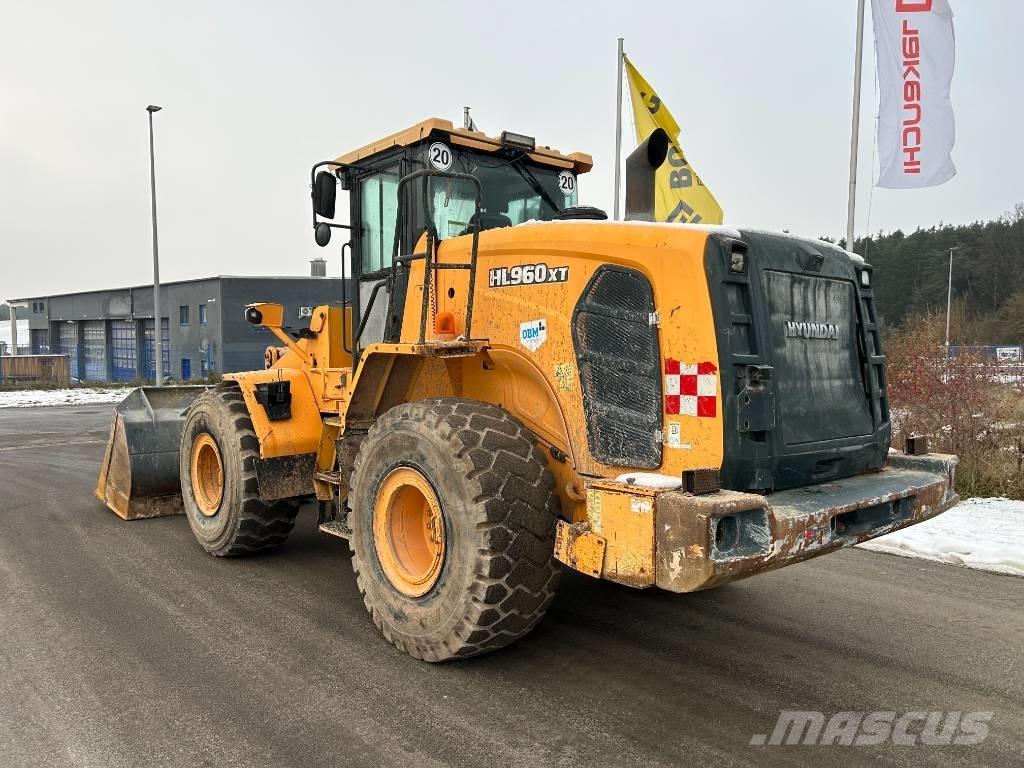 Hyundai HL 960 XT Gumikerekes homlokrakodók