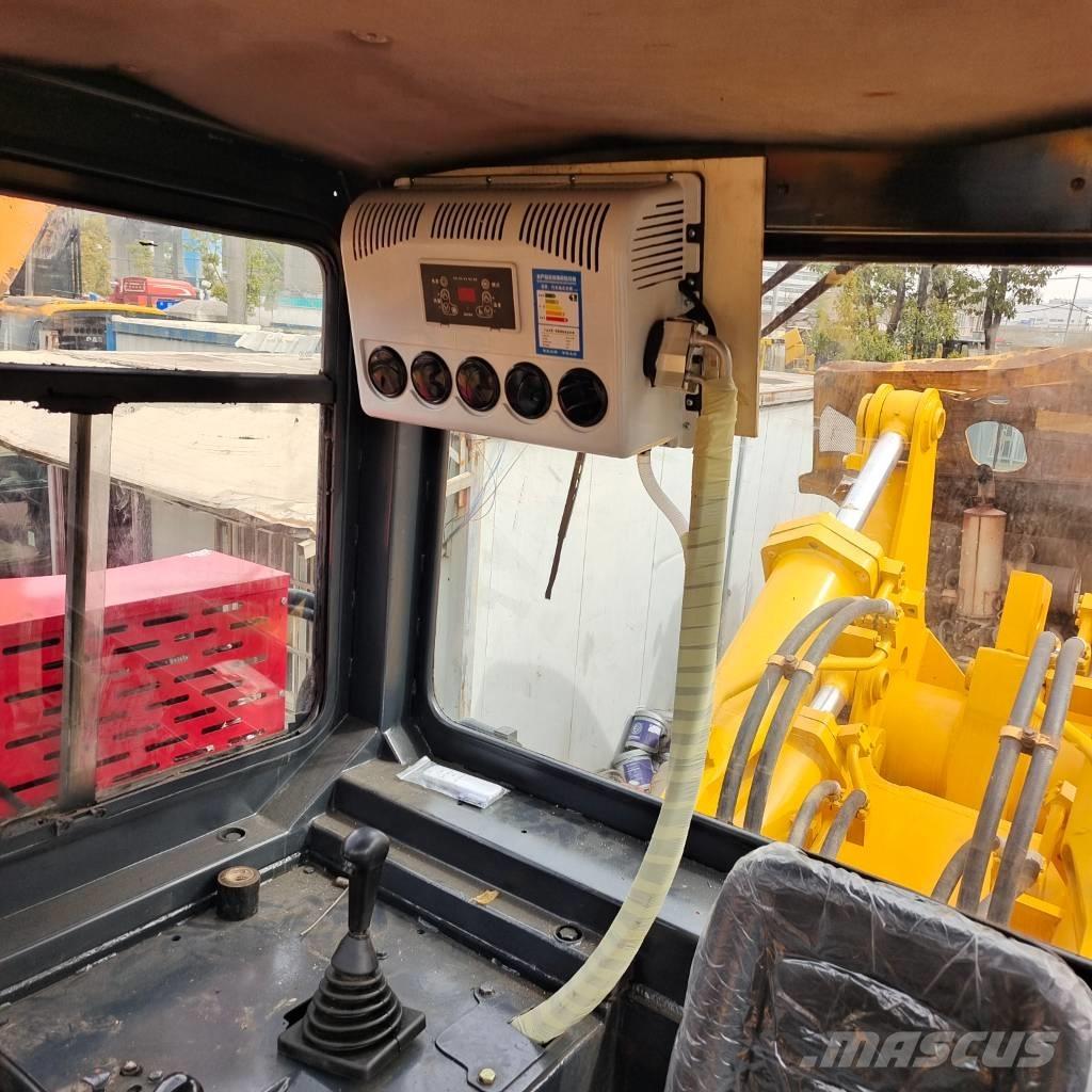 Shantui SD 32 lánctalpas dózerek