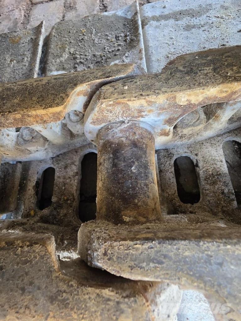 Komatsu PC210LC-8 Lánctalpas kotrók