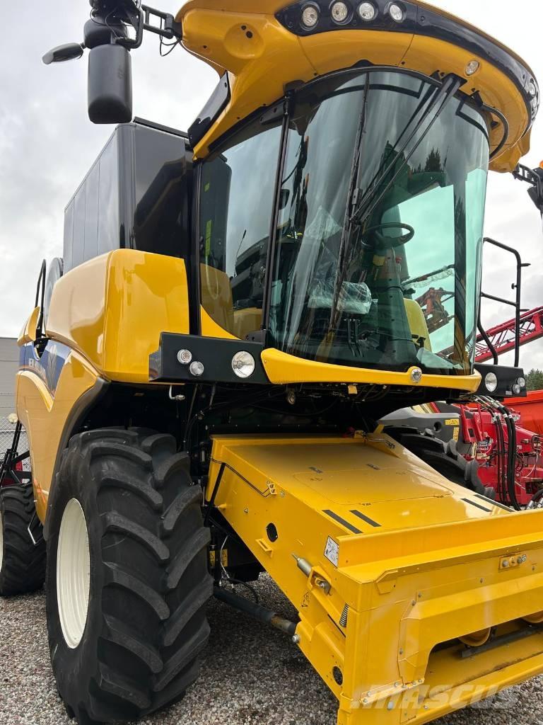 New Holland CX 5.80 Kombájnok