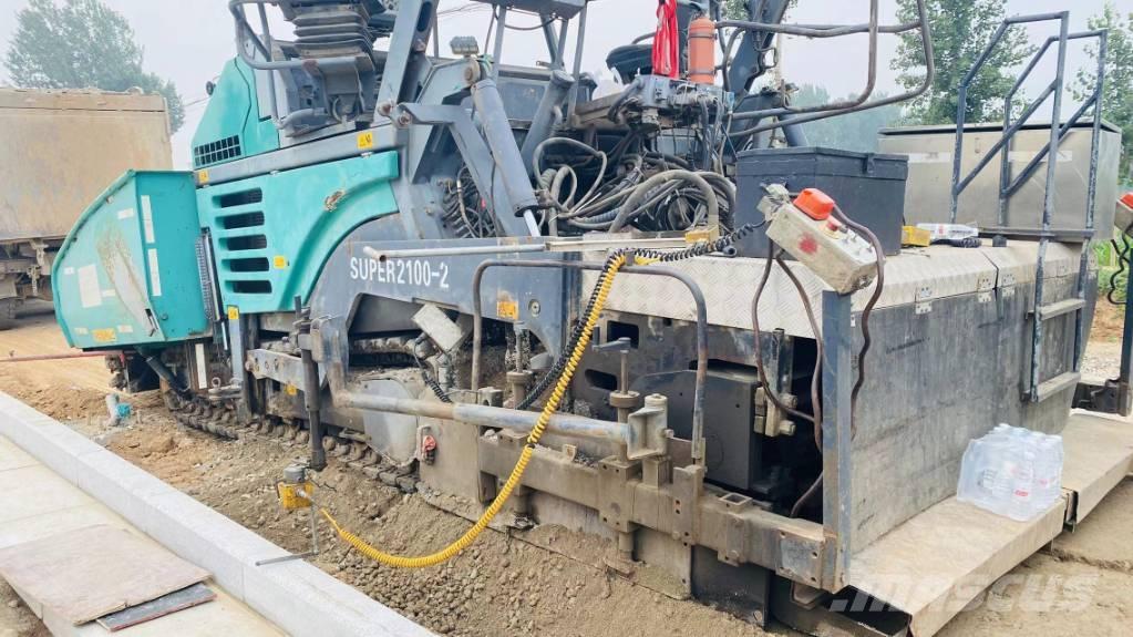 Vögele 2100-3l Aszfalt terítõ gépek