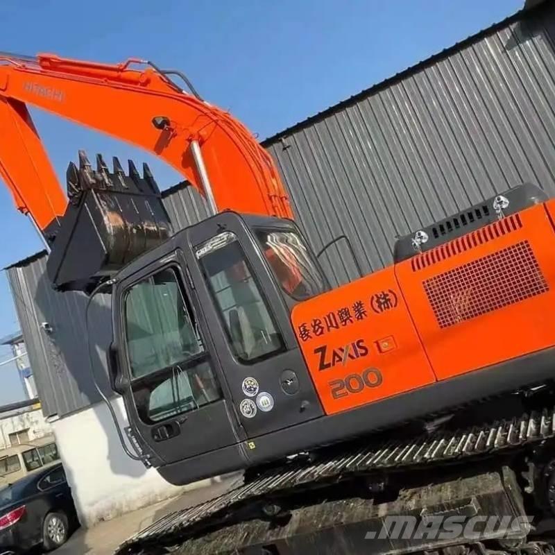 Hitachi ZX 200 Lánctalpas kotrók