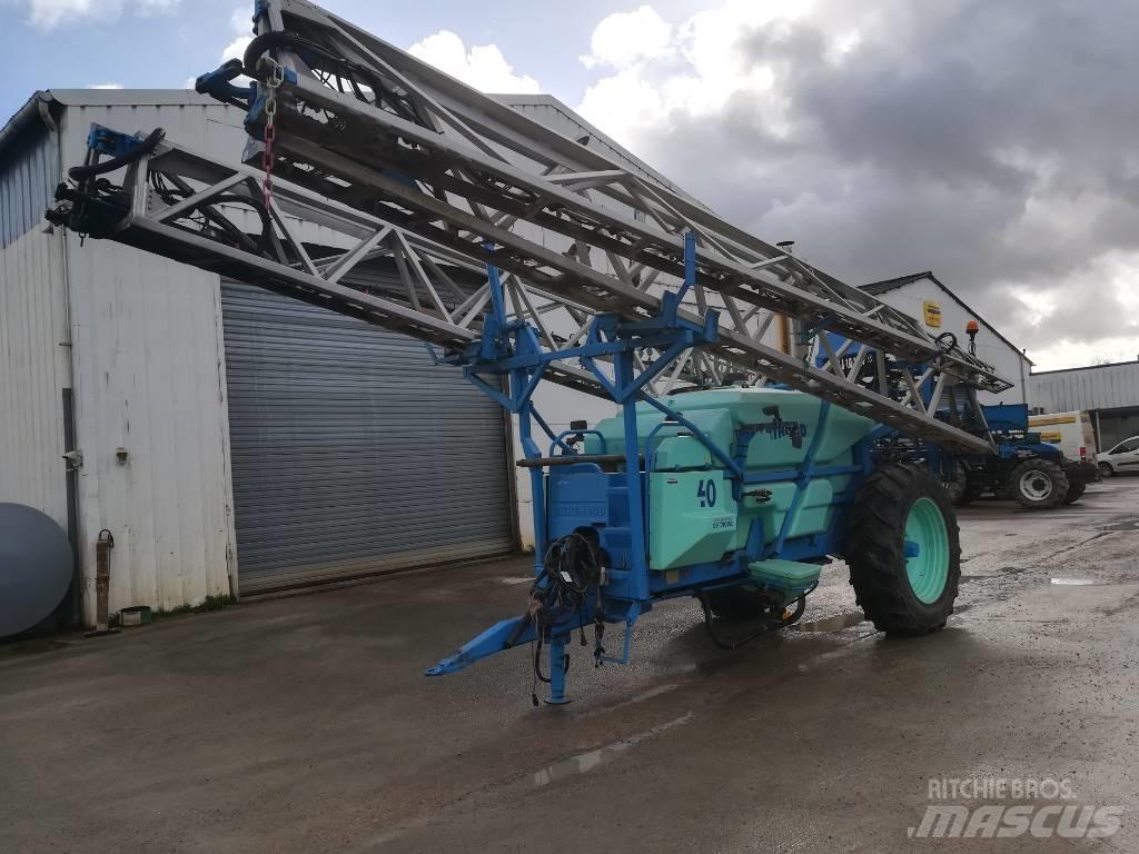 Berthoud MAXXOR 40 Vontatott trágyaszórók