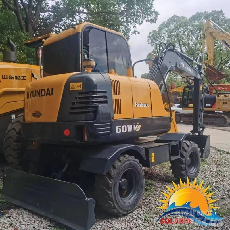Hyundai R 60 W Gumikerekes kotrók