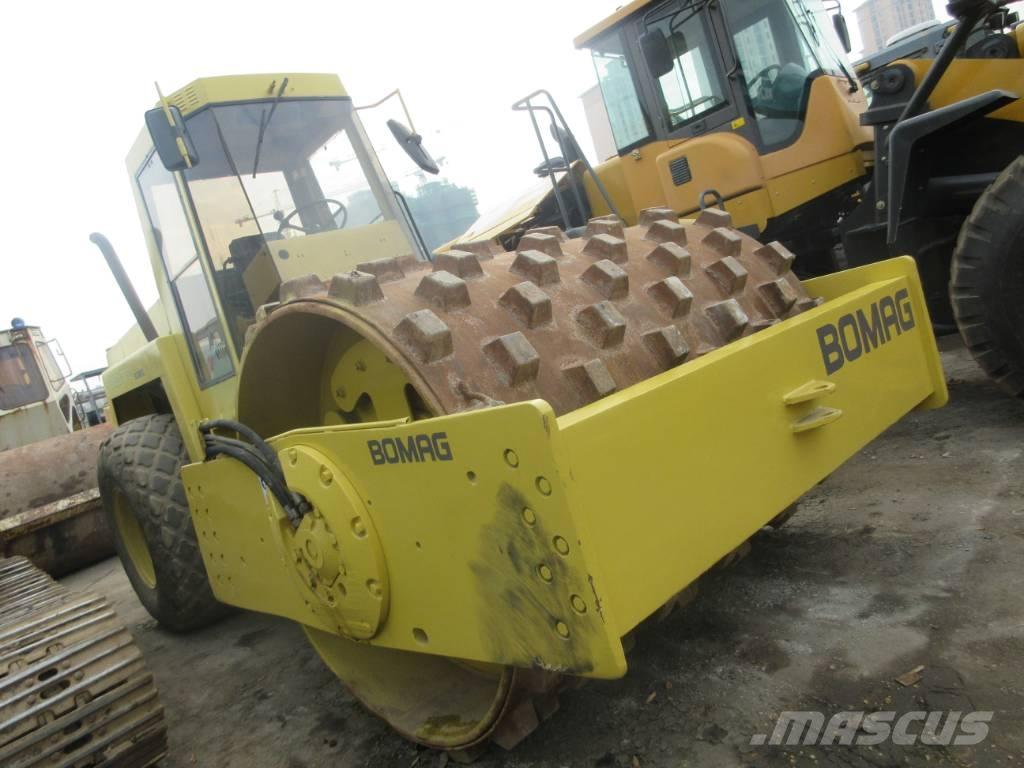 Bomag 217 D Ikerdobos hengerek