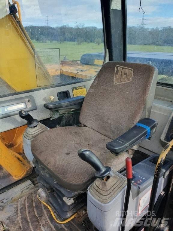 JCB JS 130 Lánctalpas kotrók
