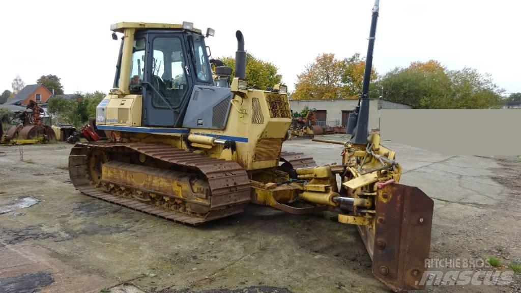 Komatsu D 41 P-6 lánctalpas dózerek