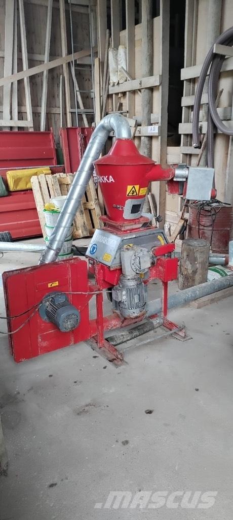 Rivakka Mylly Takarmánydarálók