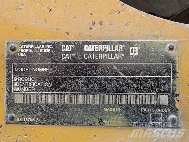 CAT 980 G Gumikerekes homlokrakodók