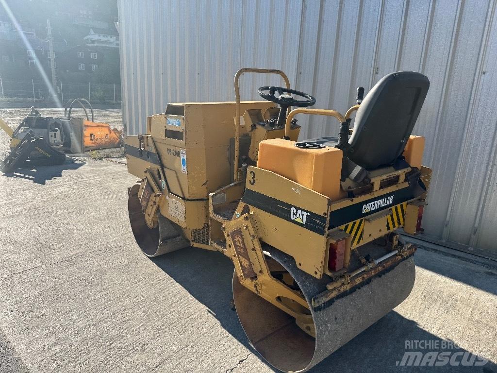 CAT CB 214 B Talajtömörítő gépek
