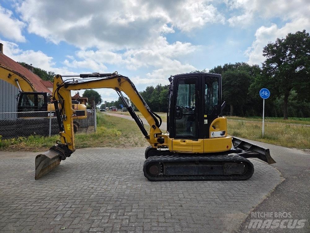 CAT 305E Mini kotrók < 7t