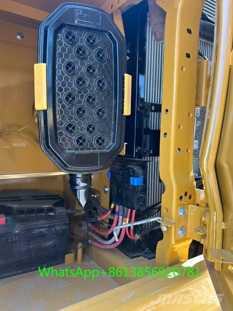 CAT 320 Lánctalpas kotrók