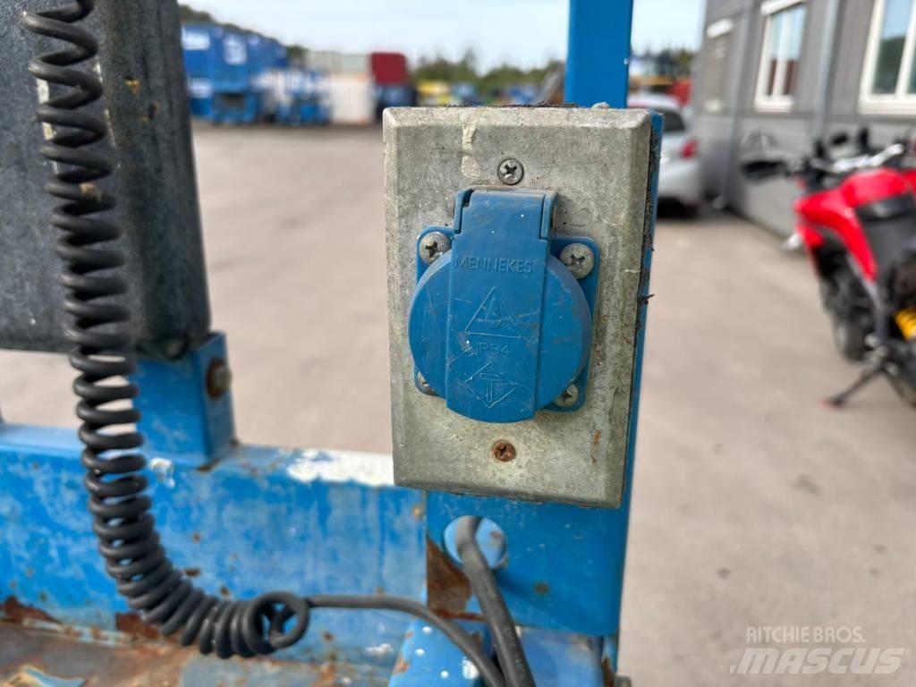 !SOLD! Genie GS 1932 Ollós emelők