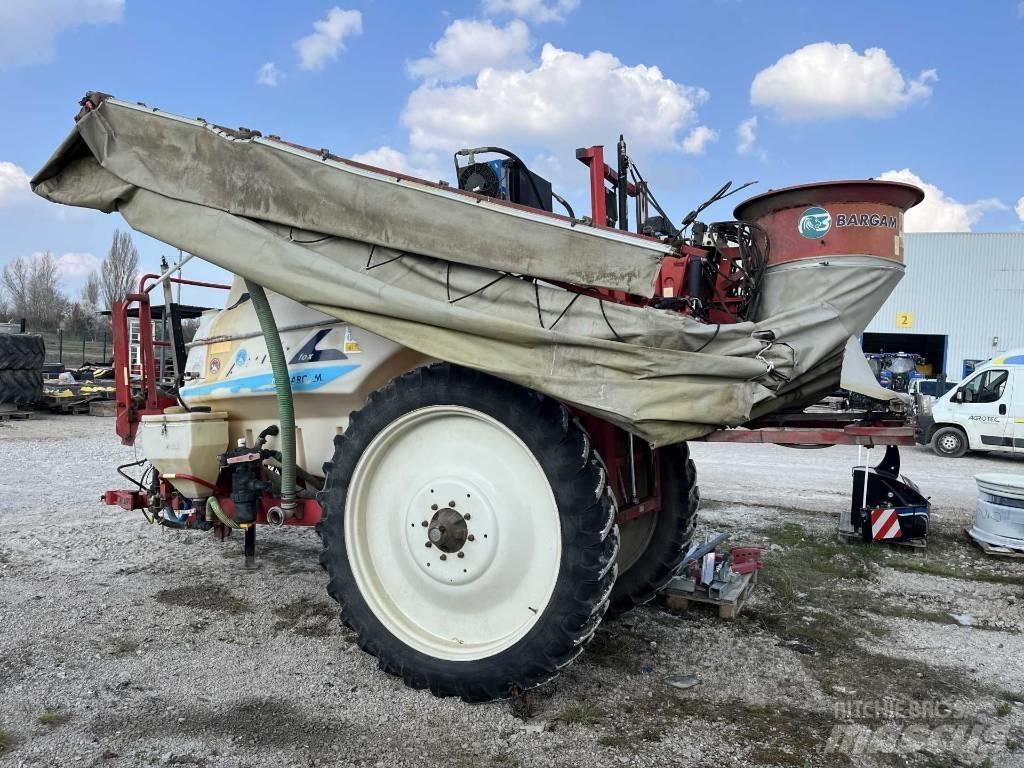 Bargam Fox 3200/18 Vontatott trágyaszórók