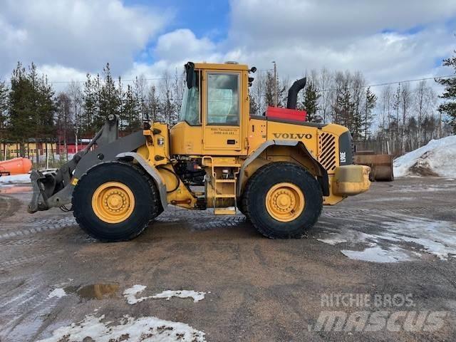 Volvo L90E Gumikerekes homlokrakodók