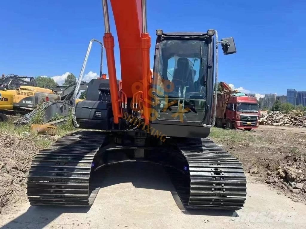 Hitachi ZX200-5G Lánctalpas kotrók