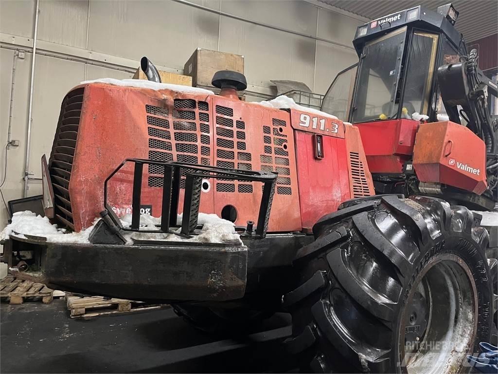 Valmet 911.3 Betakarítók