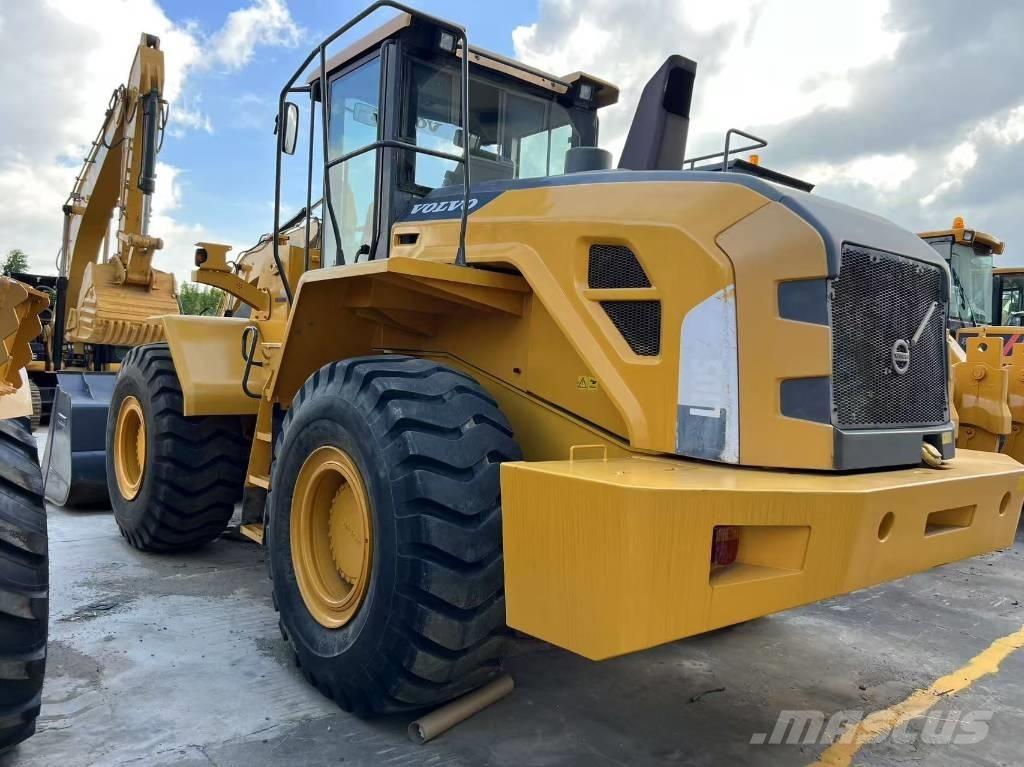 Volvo L 105 Gumikerekes homlokrakodók