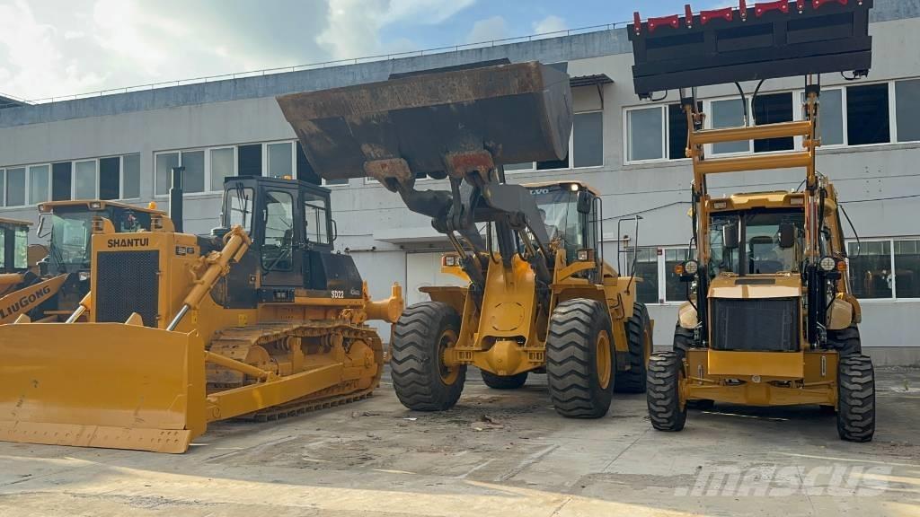 Volvo L 105 Gumikerekes homlokrakodók
