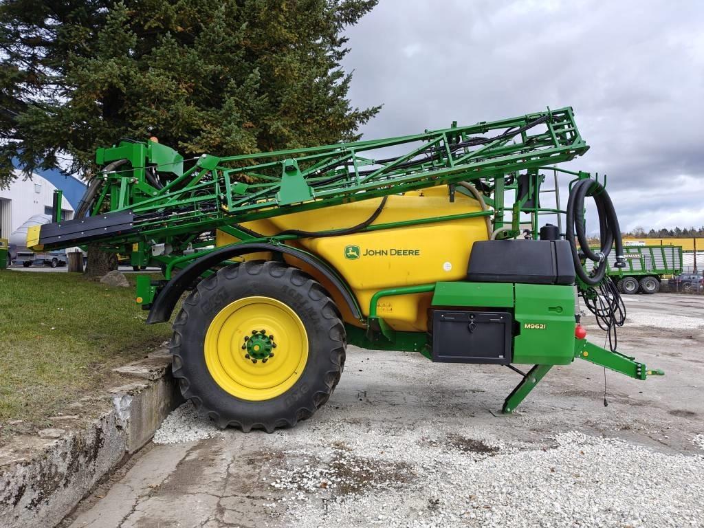John Deere M 962 i Vontatott trágyaszórók