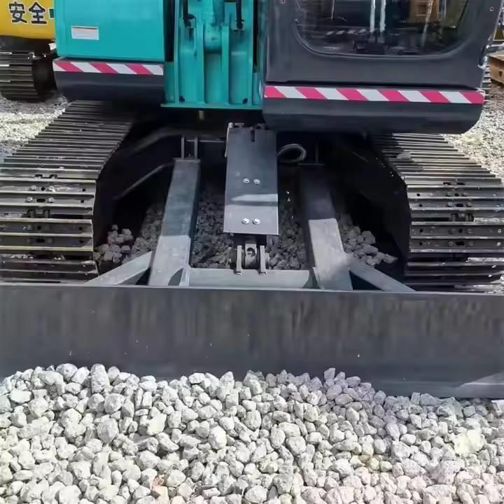 Kobelco SK200 Lánctalpas kotrók