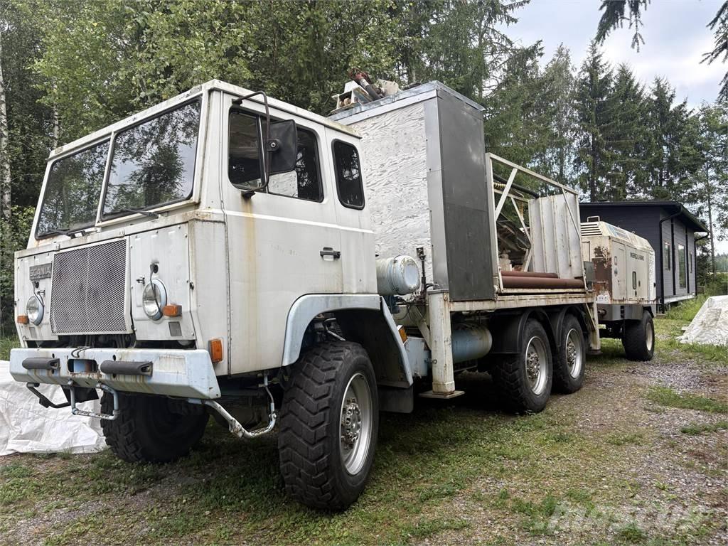 Scania SBAT 111SA Mobil fúró teherautók