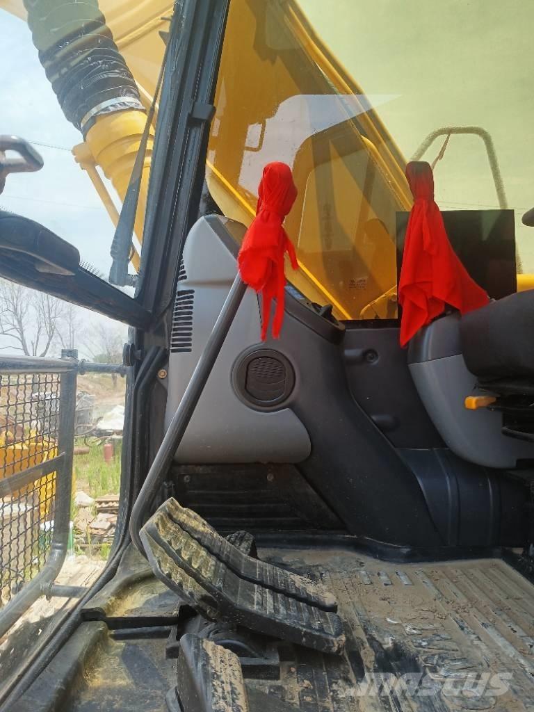 Komatsu PC 120-8 Közepes (midi) kotrók 7 t - 12 t