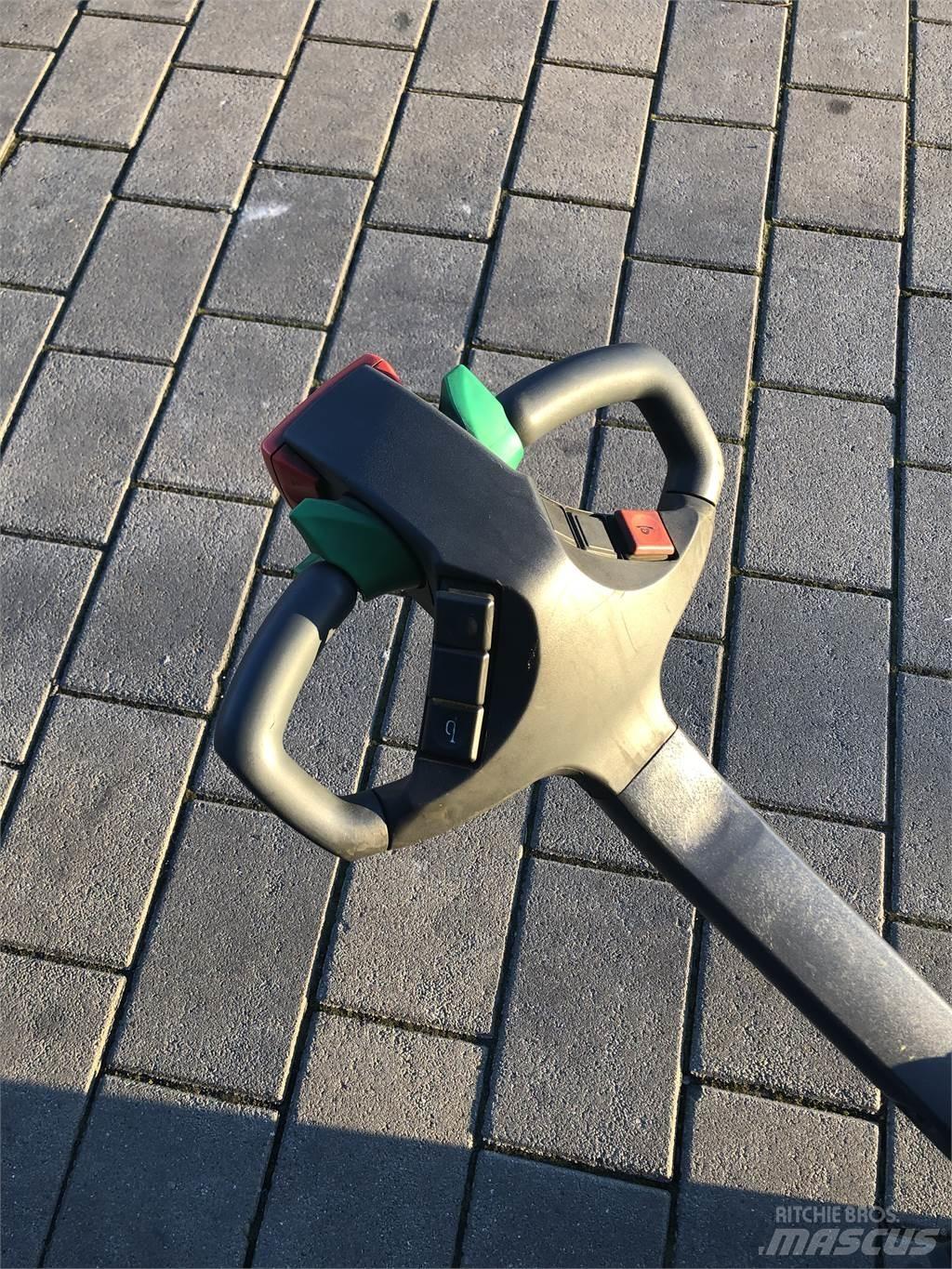 Jungheinrich WP16 Gyalogkíséretű targonca