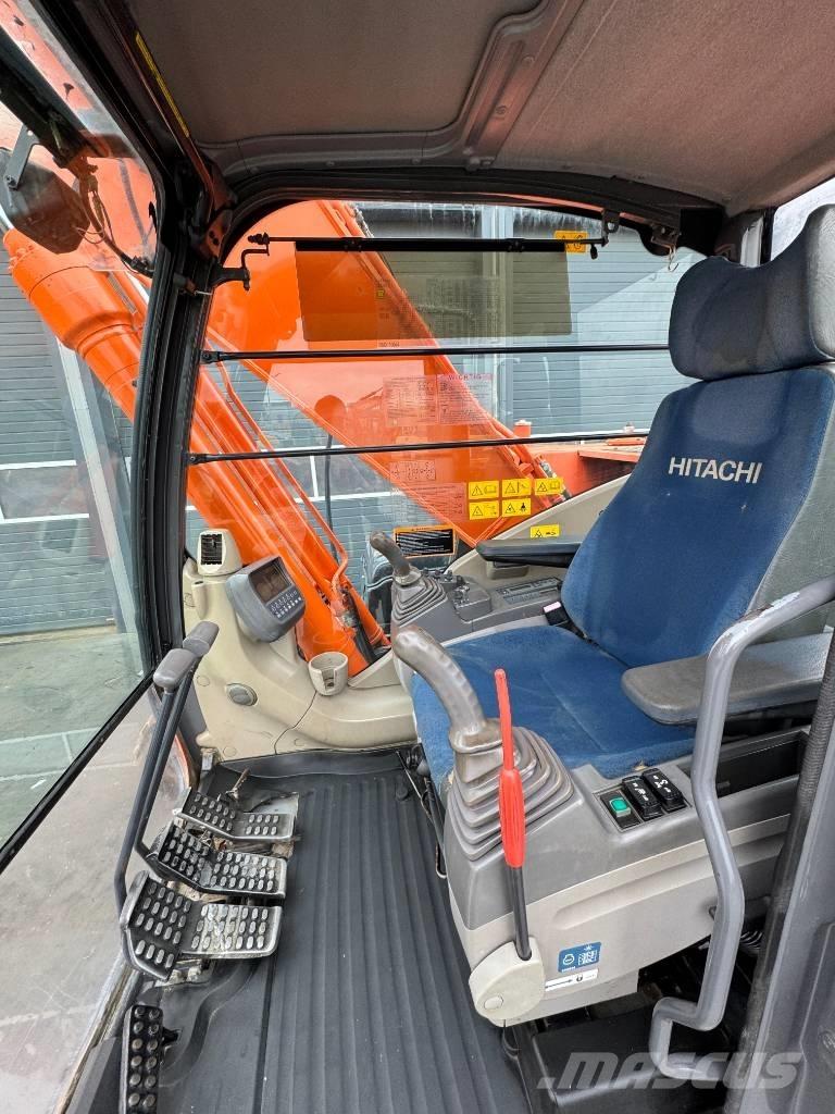 Hitachi ZX 250 LC-3 Lánctalpas kotrók
