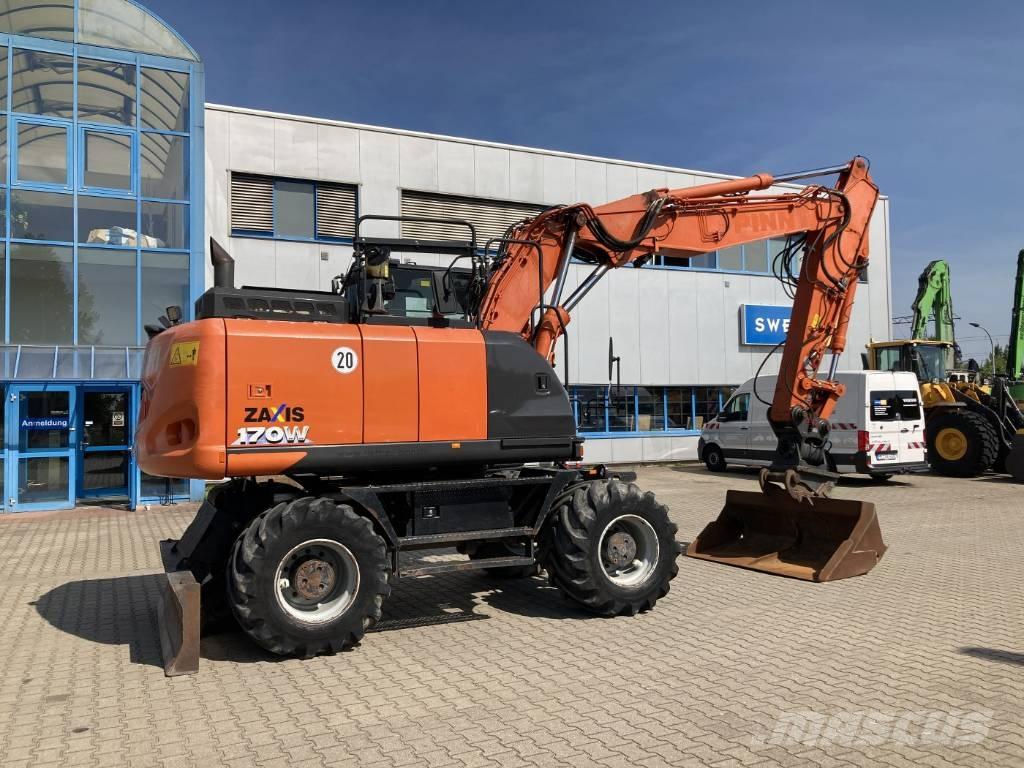 Hitachi ZX 170 W-6 Gumikerekes kotrók