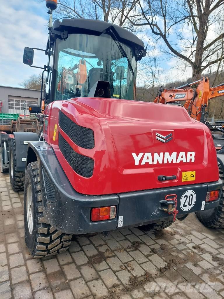 Yanmar V 100 Gumikerekes homlokrakodók