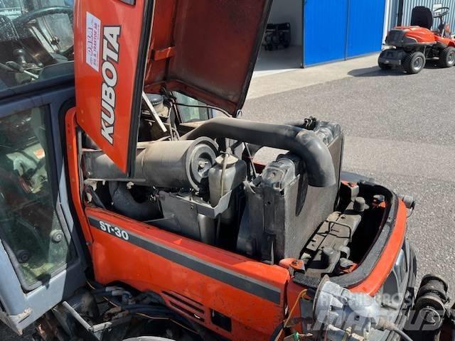 Kubota ST 30 Kompakt traktorok