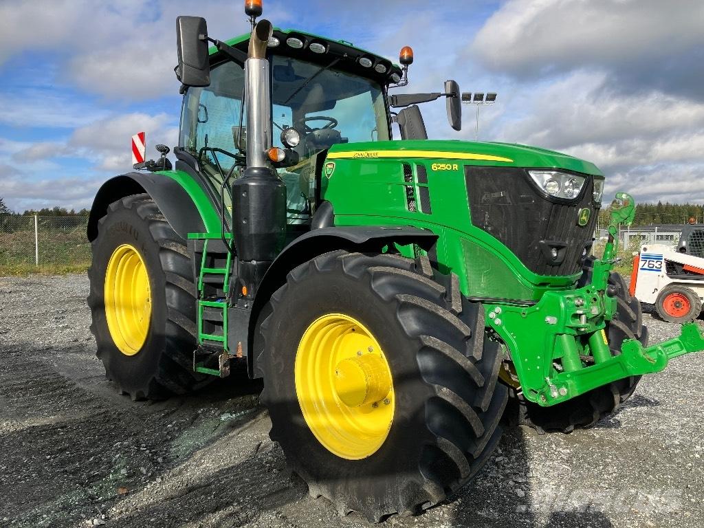 John Deere 6250 R Traktorok