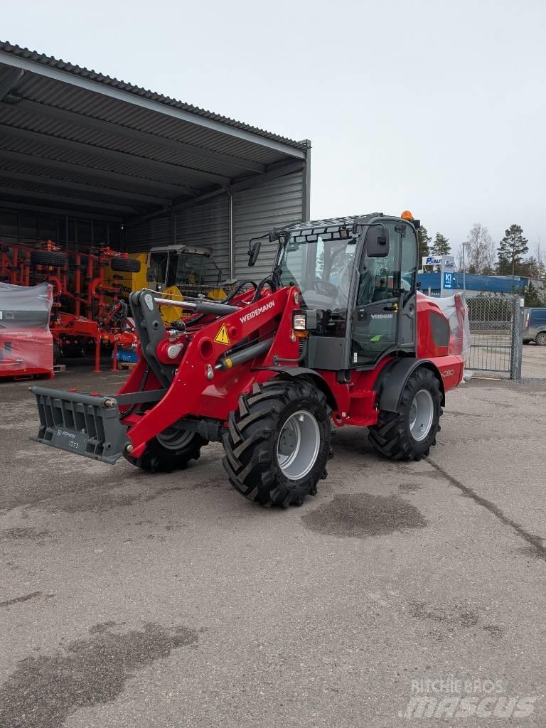 Weidemann 4080 Gumikerekes homlokrakodók
