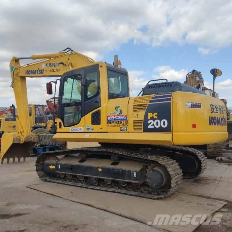 Komatsu PC 200-8 Lánctalpas kotrók