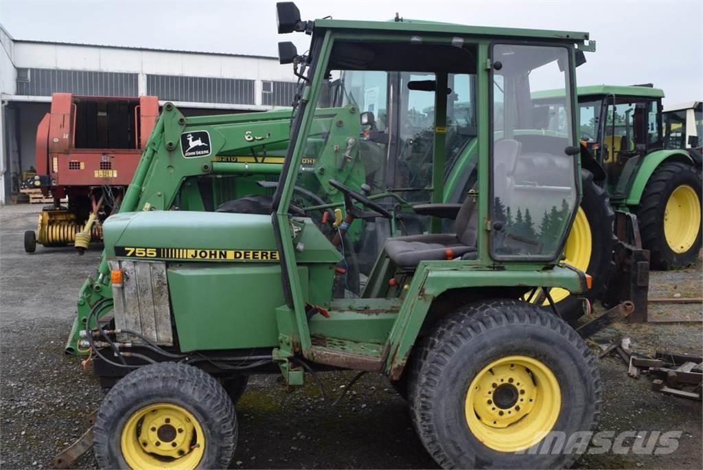 John Deere 755 Traktorok