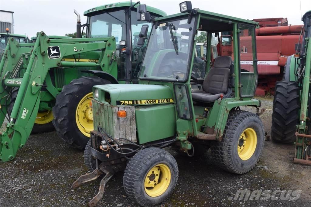 John Deere 755 Traktorok