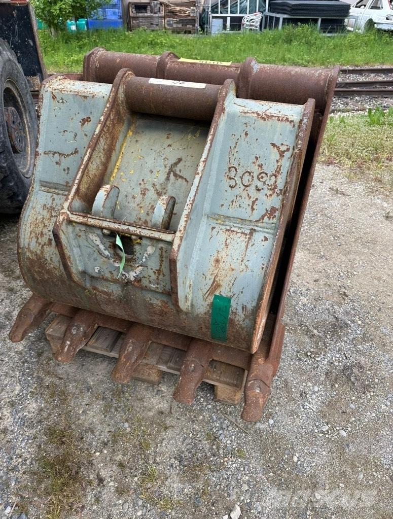 Hydrema MX 18 Gumikerekes kotrók