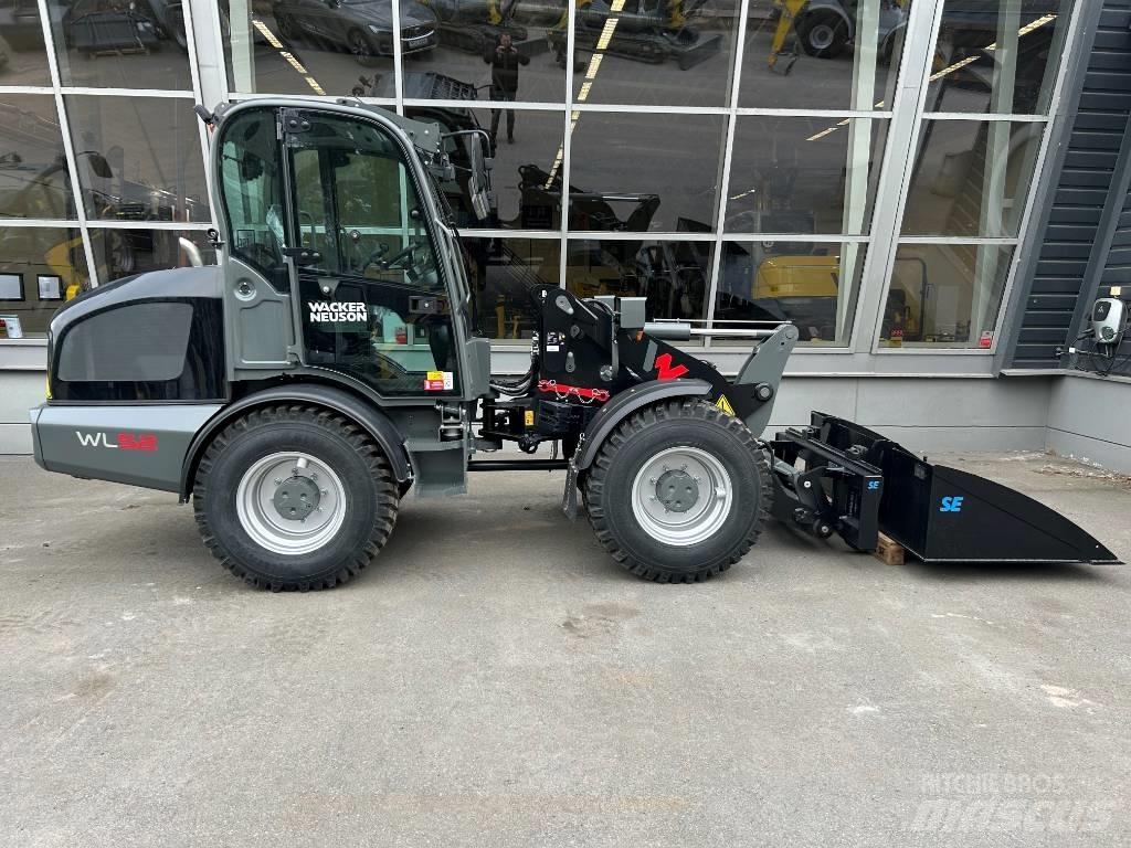 Wacker Neuson WL 52 Gumikerekes homlokrakodók