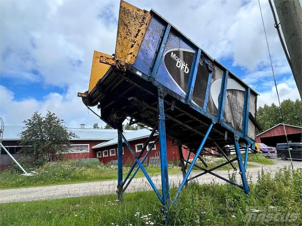 Pellon Täyttöpöytä Egyéb állattenyésztés gépei és tartozékok