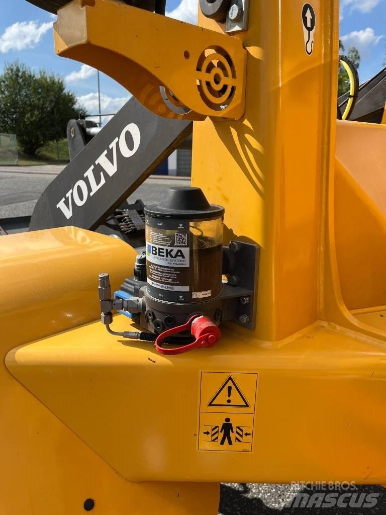 Volvo L 35 GS Kompaktrakodók